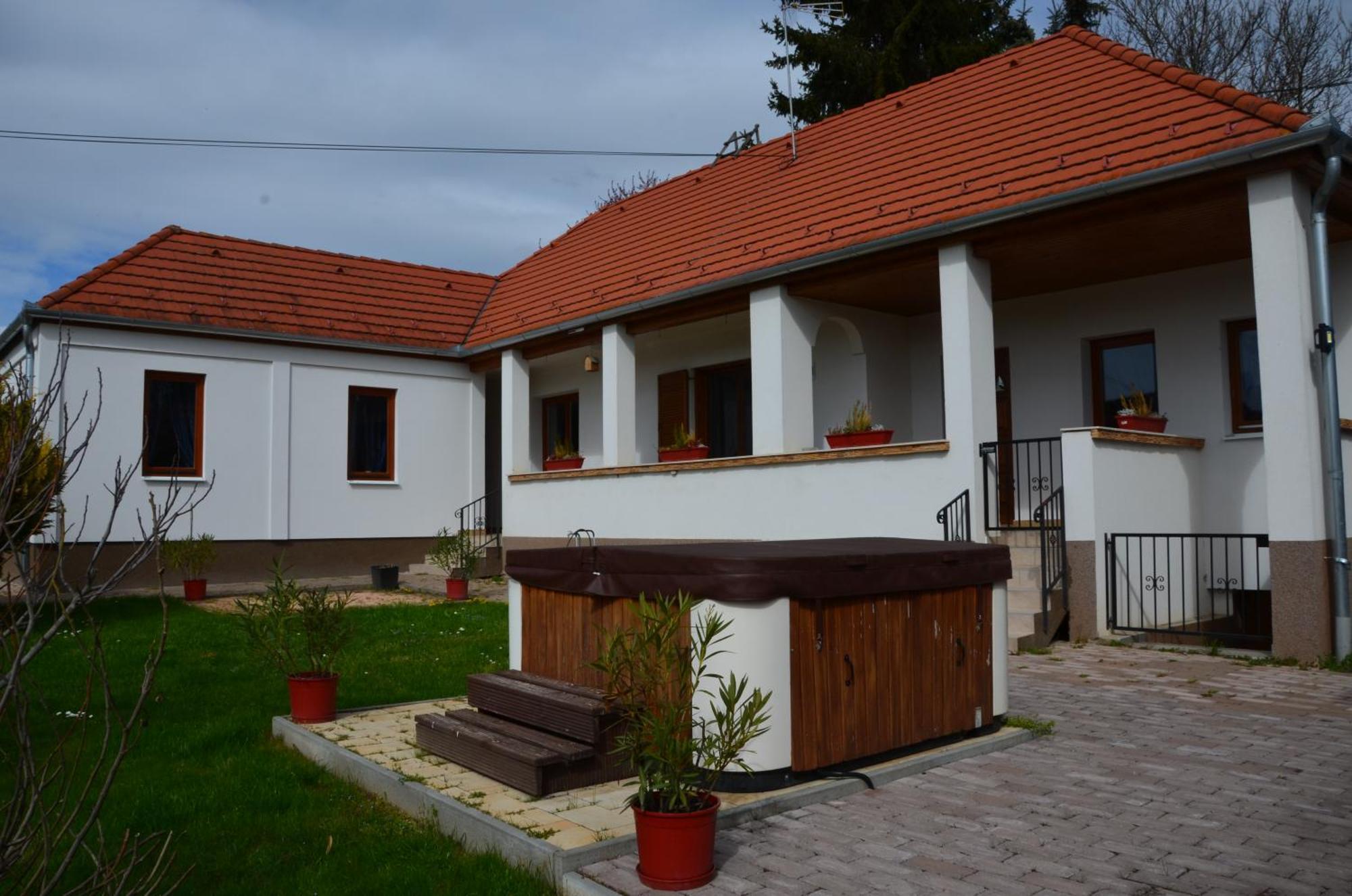 Kerekerdo Vendeghaz Hotel Kisszékely Exterior foto